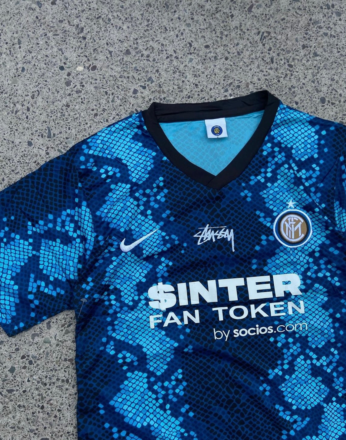 STÜSSY X “INTER MILAN” ジャージ