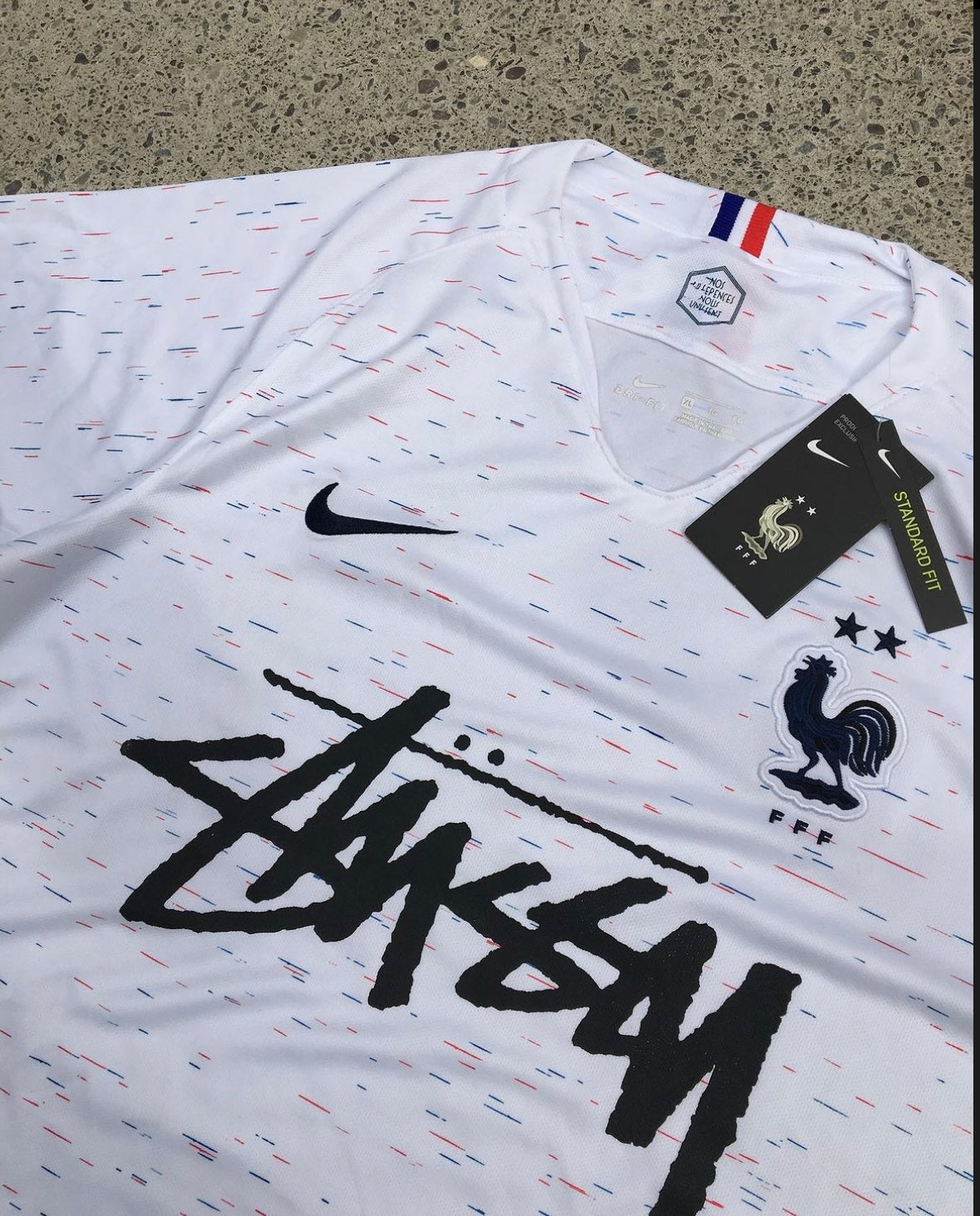 STÜSSY X “FRANCE” ジャージ